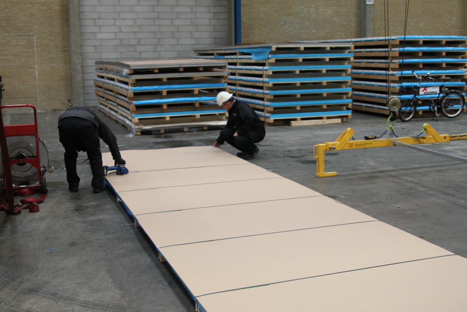 Handling large plates for customer